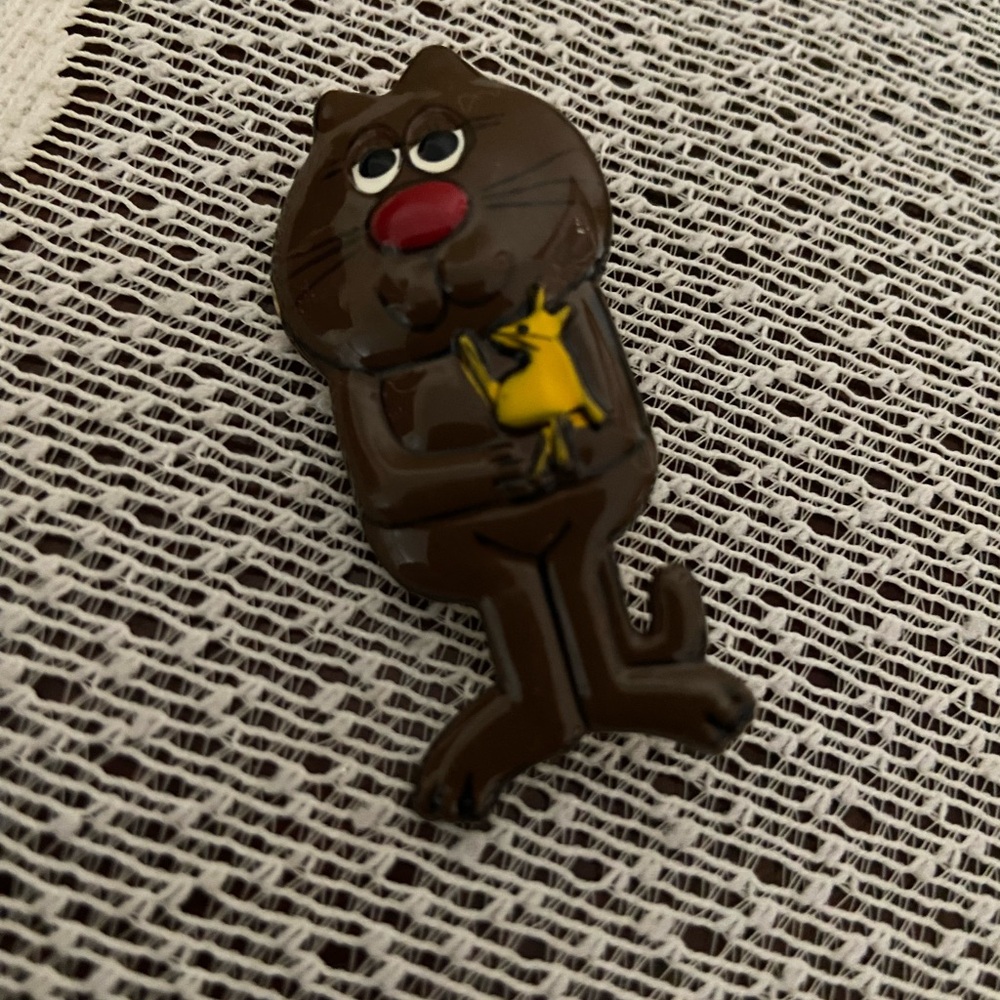 Brown Cat Brooch with Yellow Bird